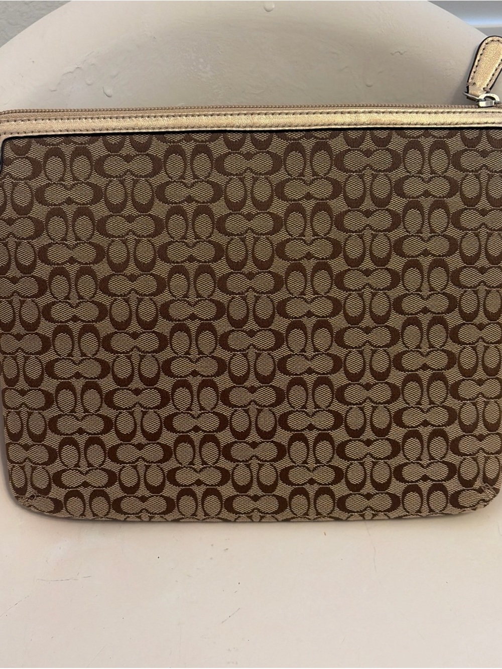 Coach Signature Monogram iPad Sleeve/Pouch Tablet Case Beige Zipper Closure